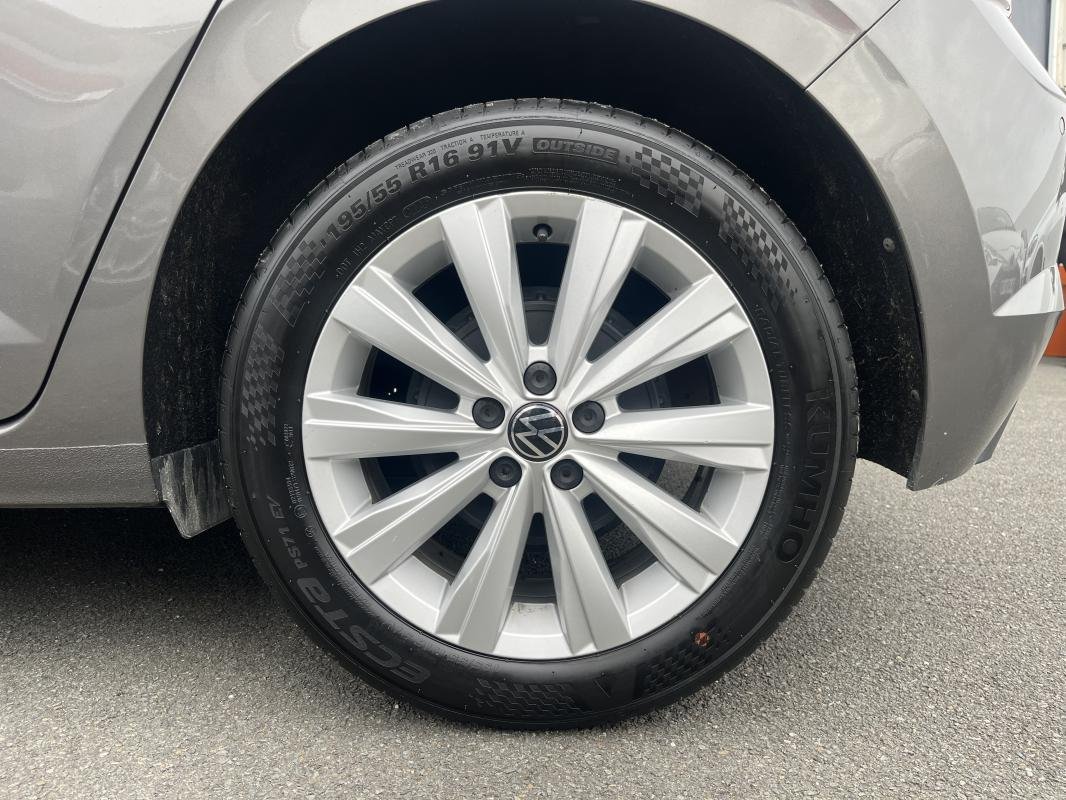 Volkswagen Polo - Photo 23
