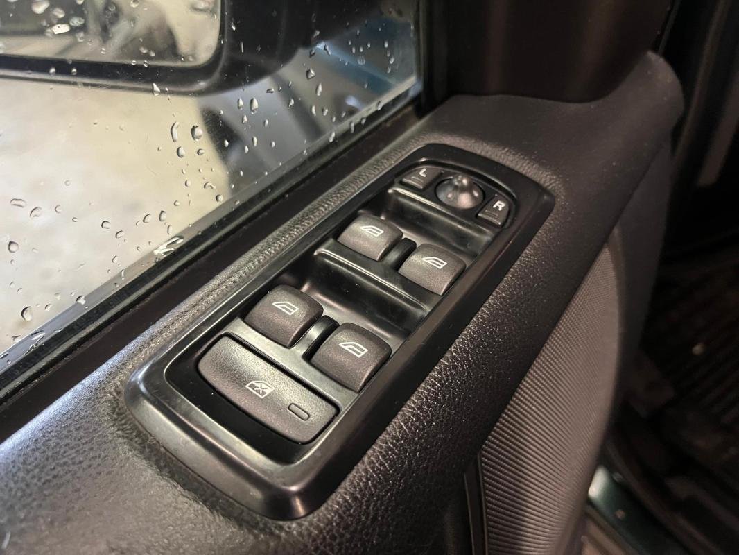 Land Rover Discovery - Photo 10