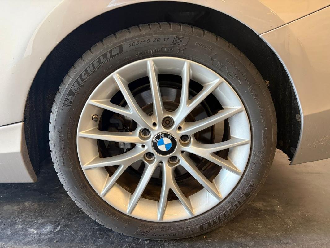 BMW Serie 2 - Photo 25