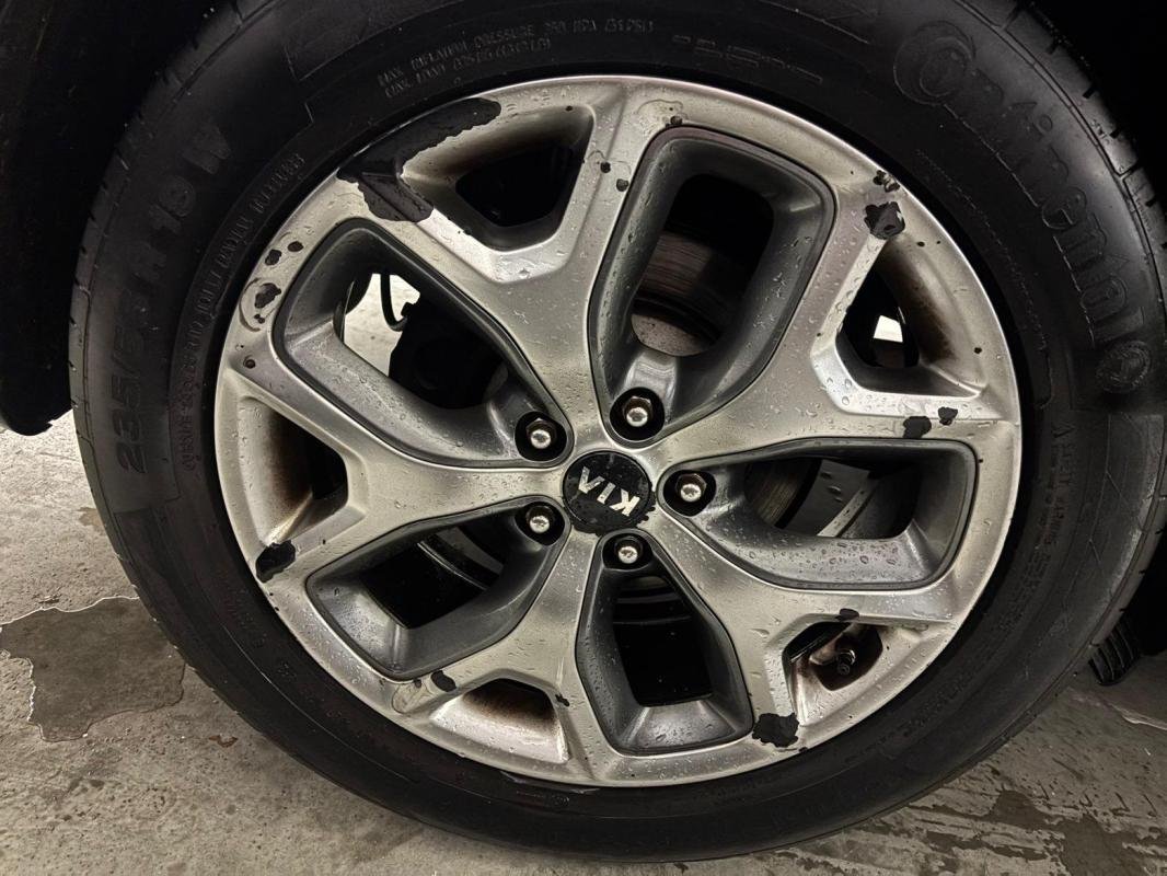Kia Sorento - Photo 13