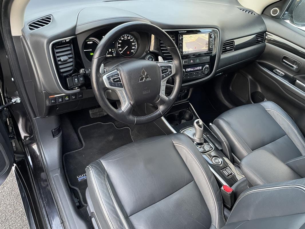 Mitsubishi Outlander - Photo 14