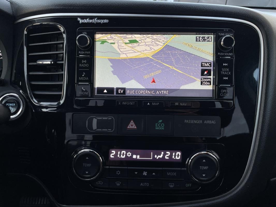 Mitsubishi Outlander - Photo 18