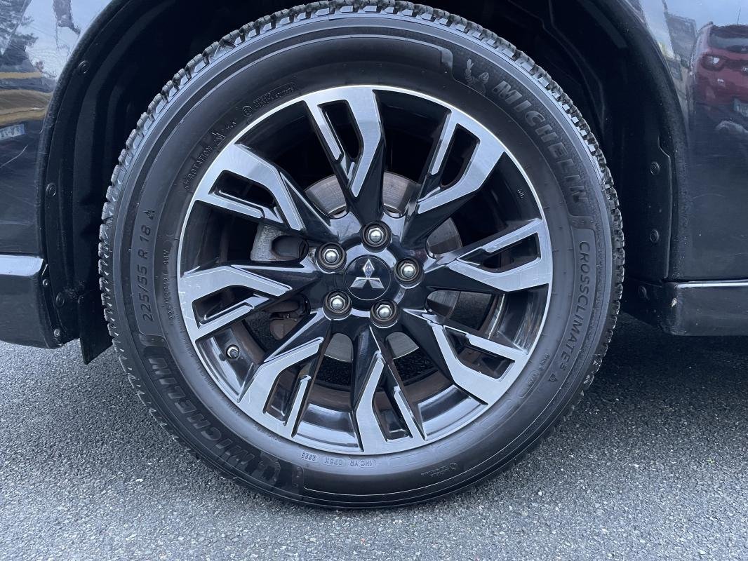Mitsubishi Outlander - Photo 8