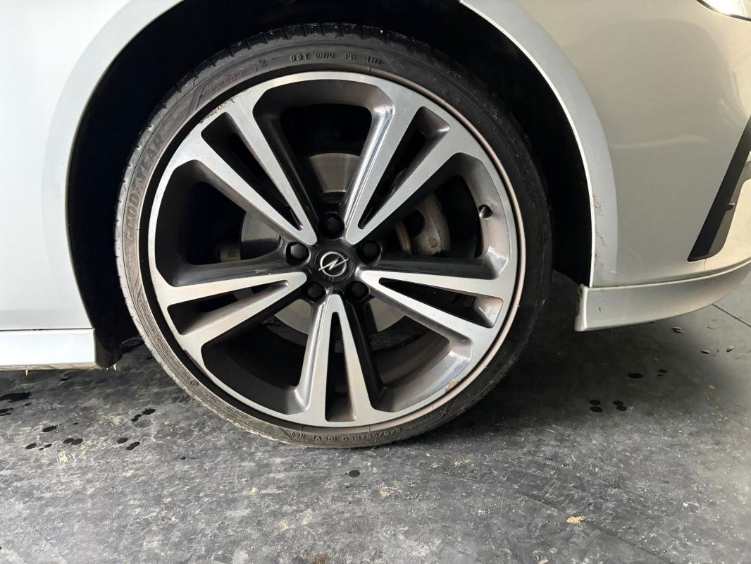 Opel Insignia - Photo 25