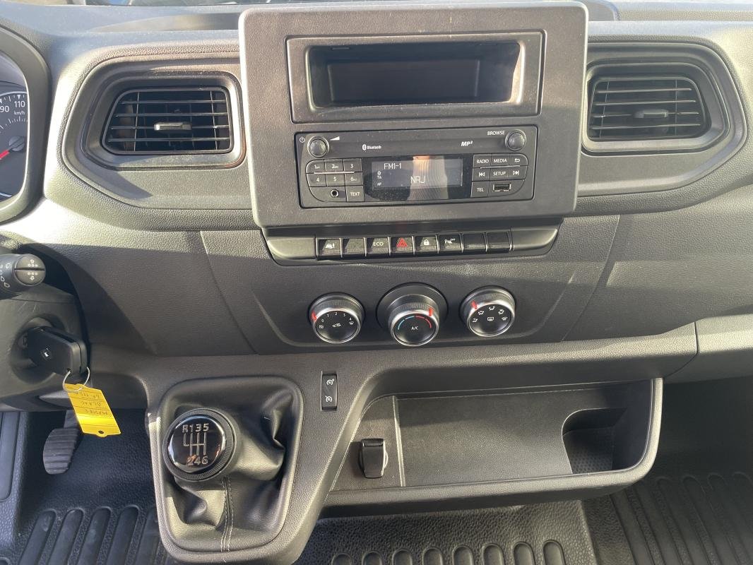 Renault Master - Photo 18