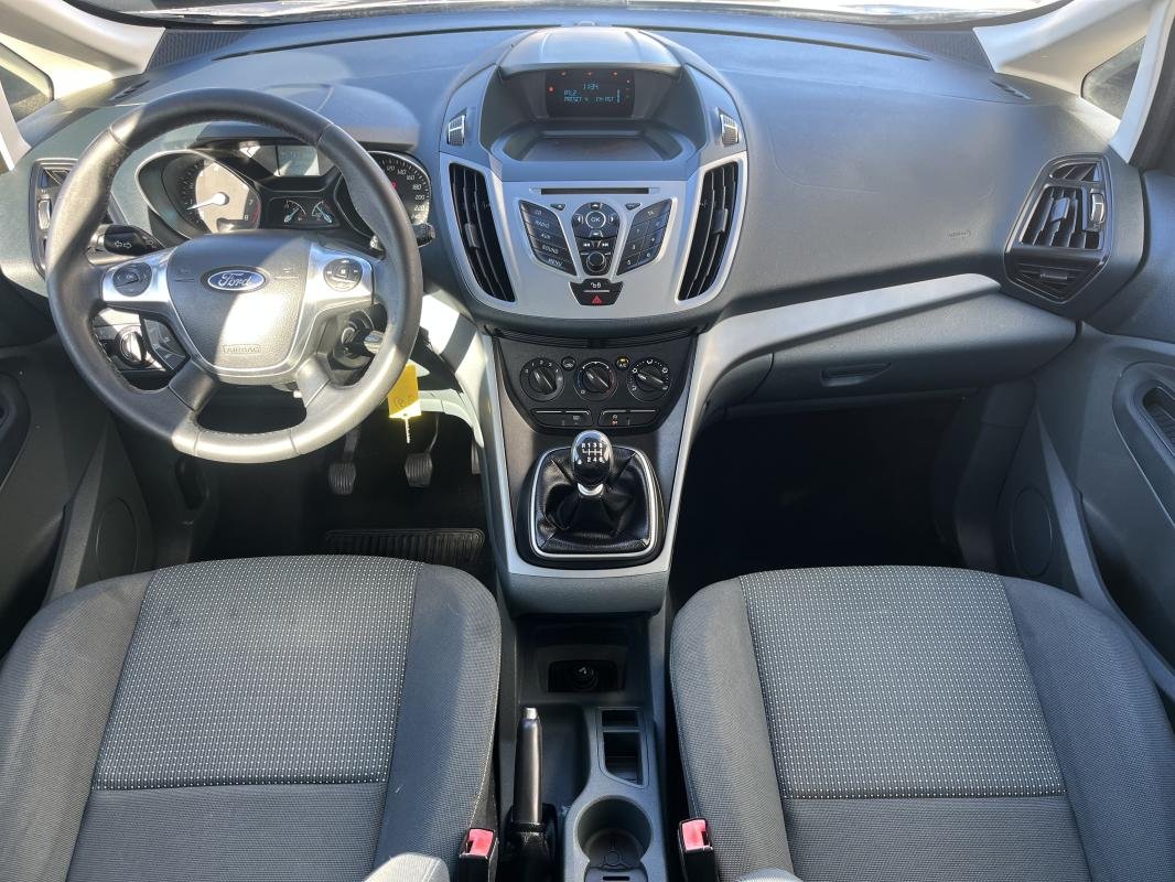 Ford C-Max - Photo 15