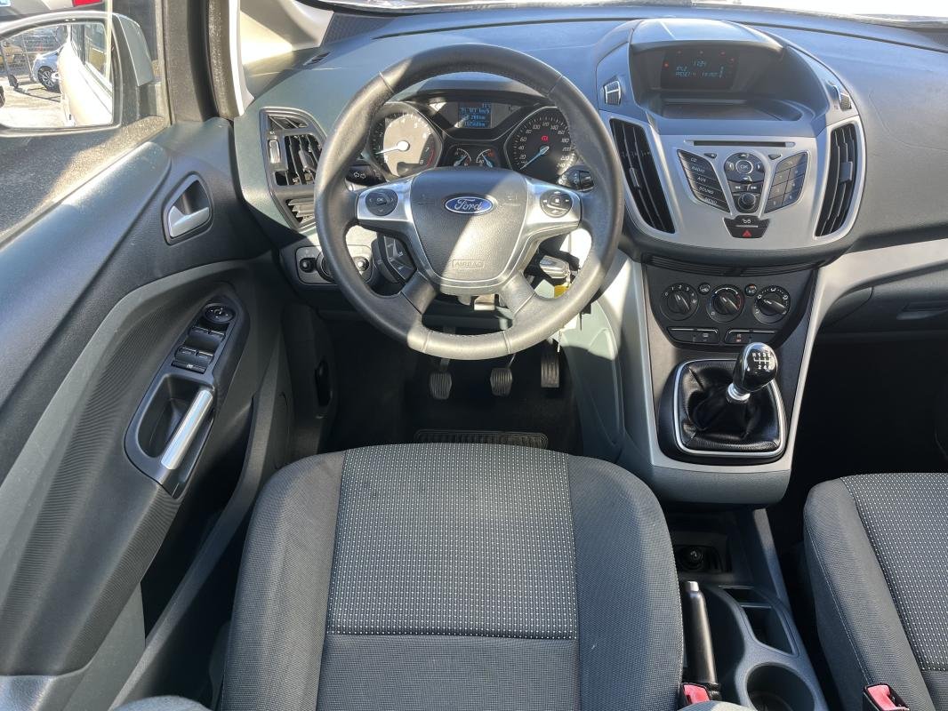 Ford C-Max - Photo 16