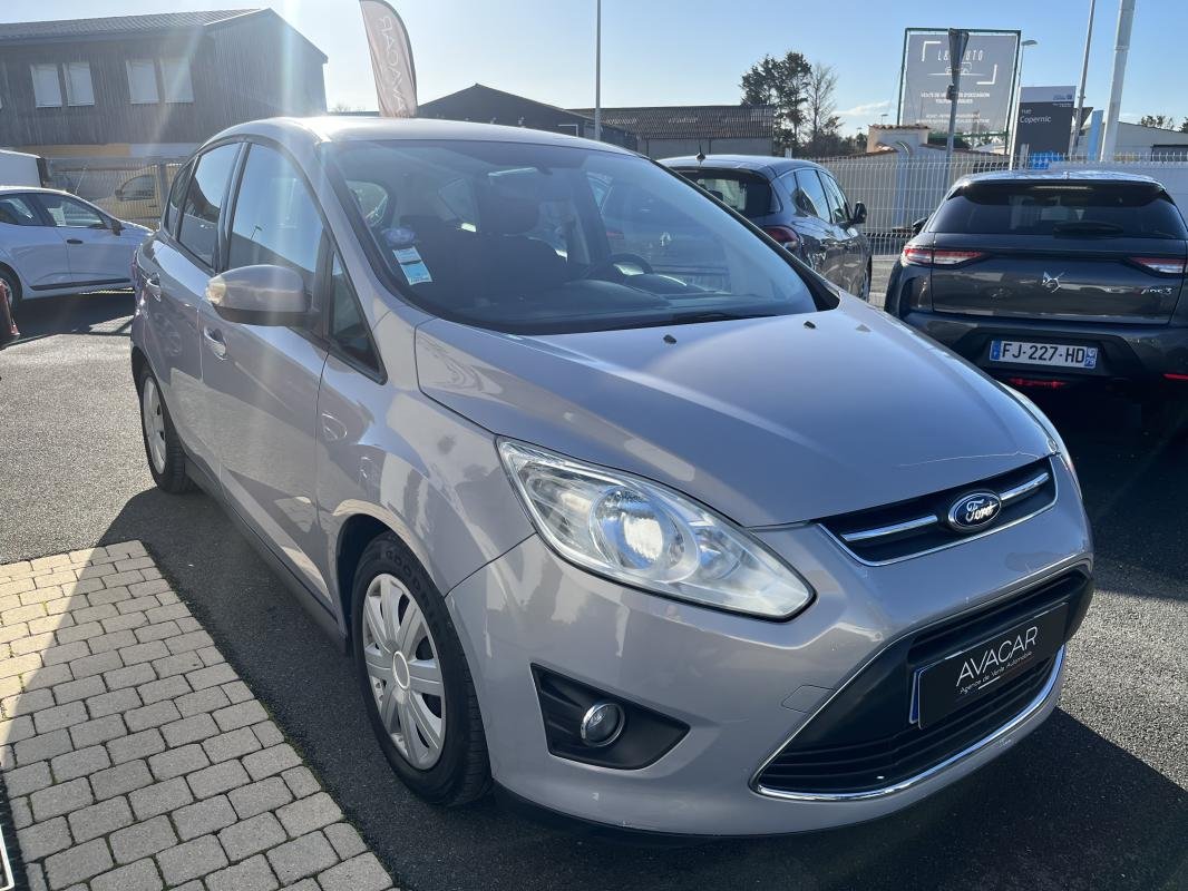 Ford C-Max - Photo 6