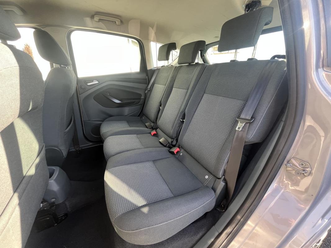 Ford C-Max - Photo 10