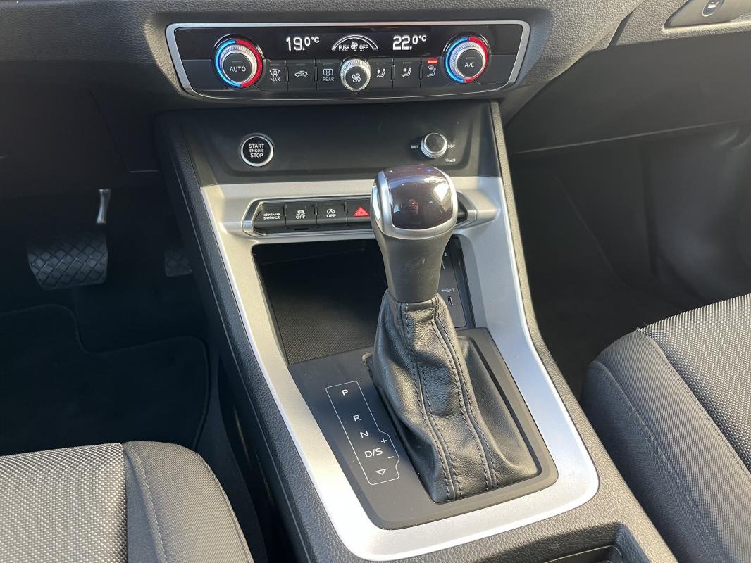 Audi Q3 - Photo 22
