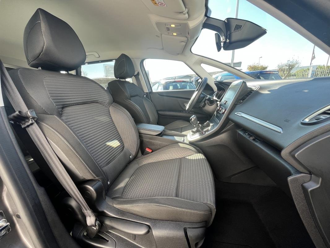 Renault Scénic - Photo 13