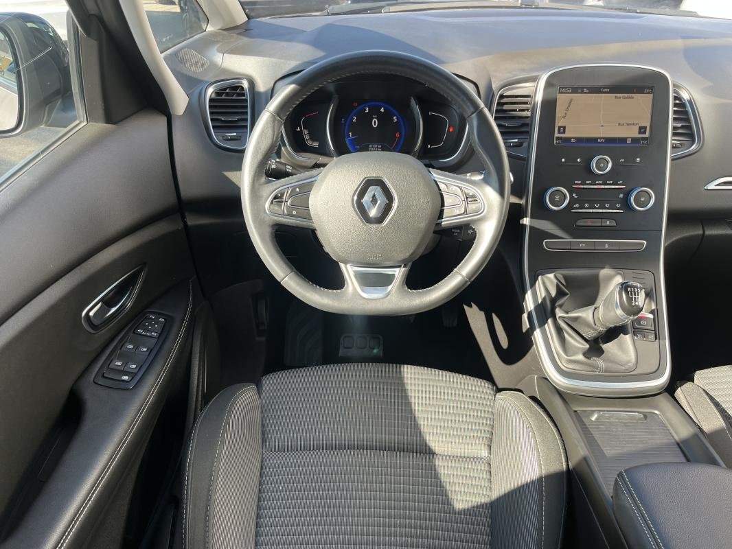 Renault Scénic - Photo 16