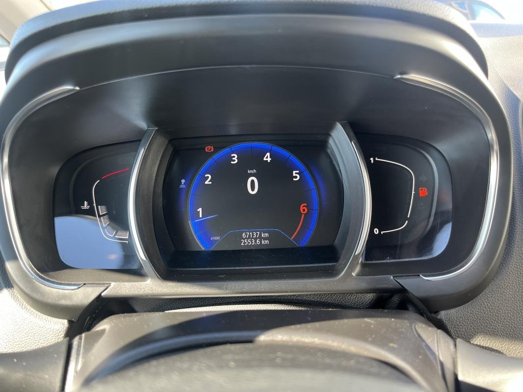 Renault Scénic - Photo 18