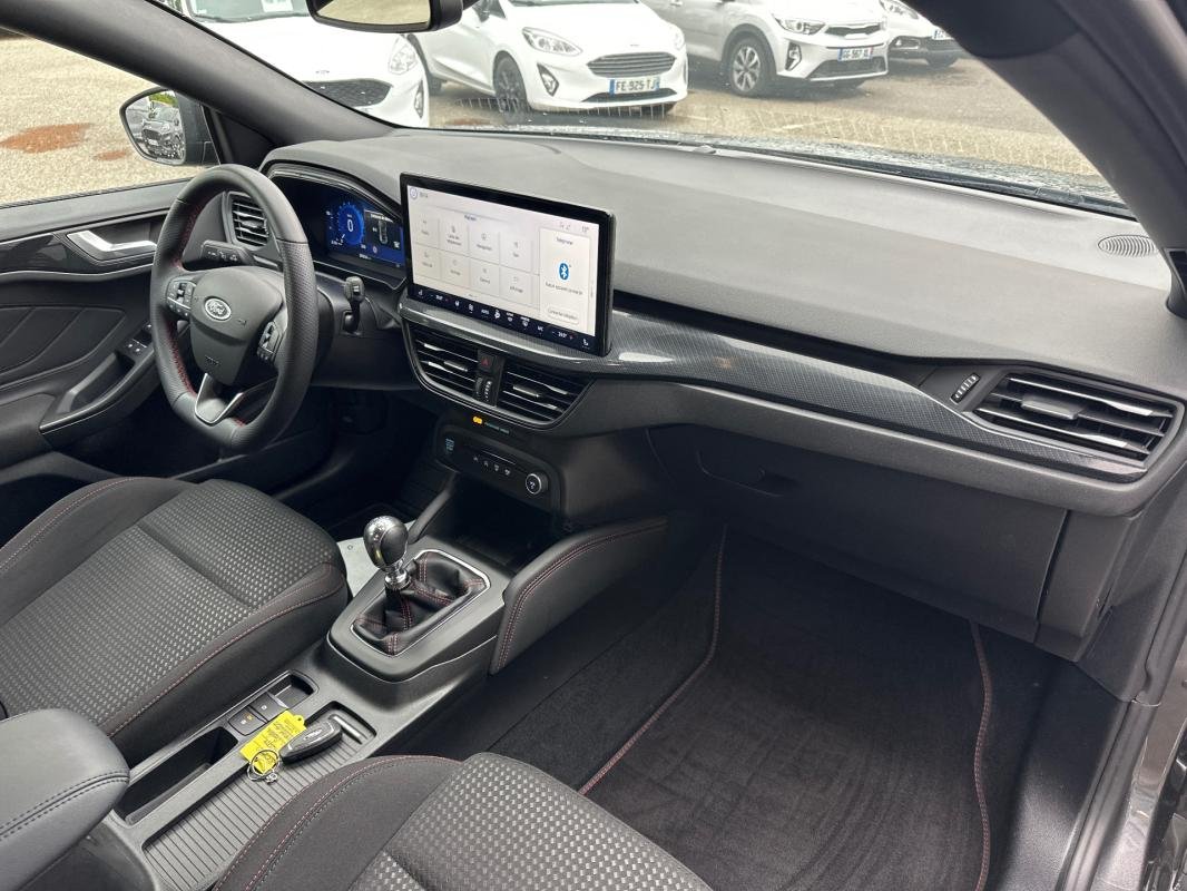 Ford Focus - Photo 13