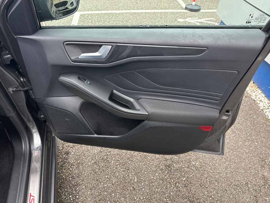 Ford Focus - Photo 14