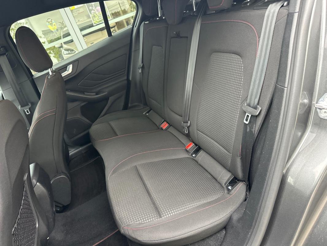 Ford Focus - Photo 15