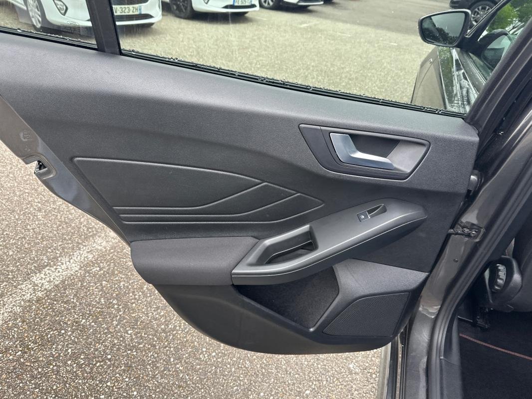 Ford Focus - Photo 16