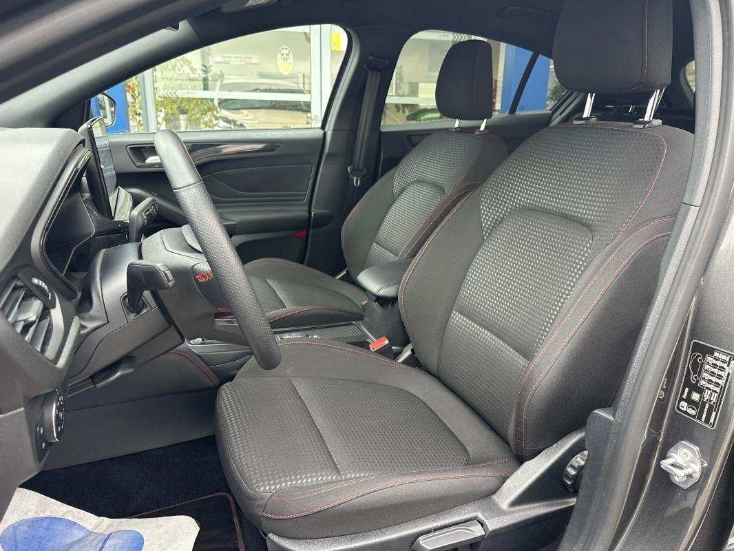 Ford Focus - Photo 17