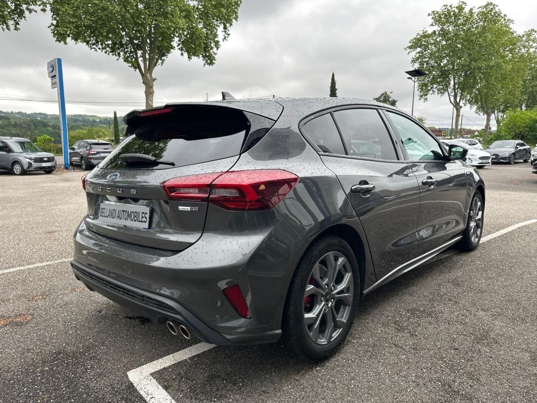 Ford Focus - Photo 5