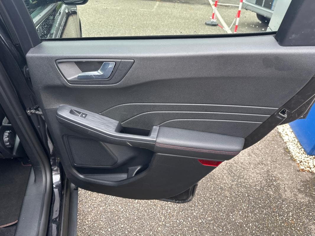 Ford Kuga - Photo 11