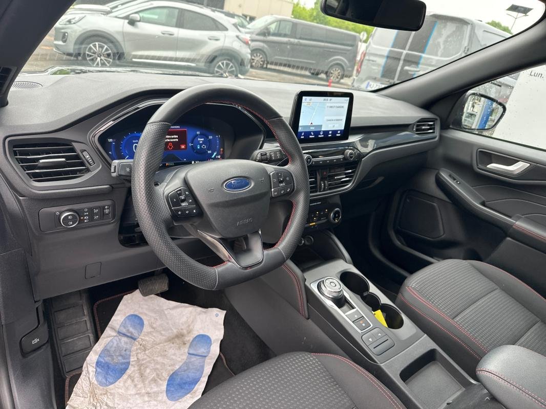 Ford Kuga - Photo 18