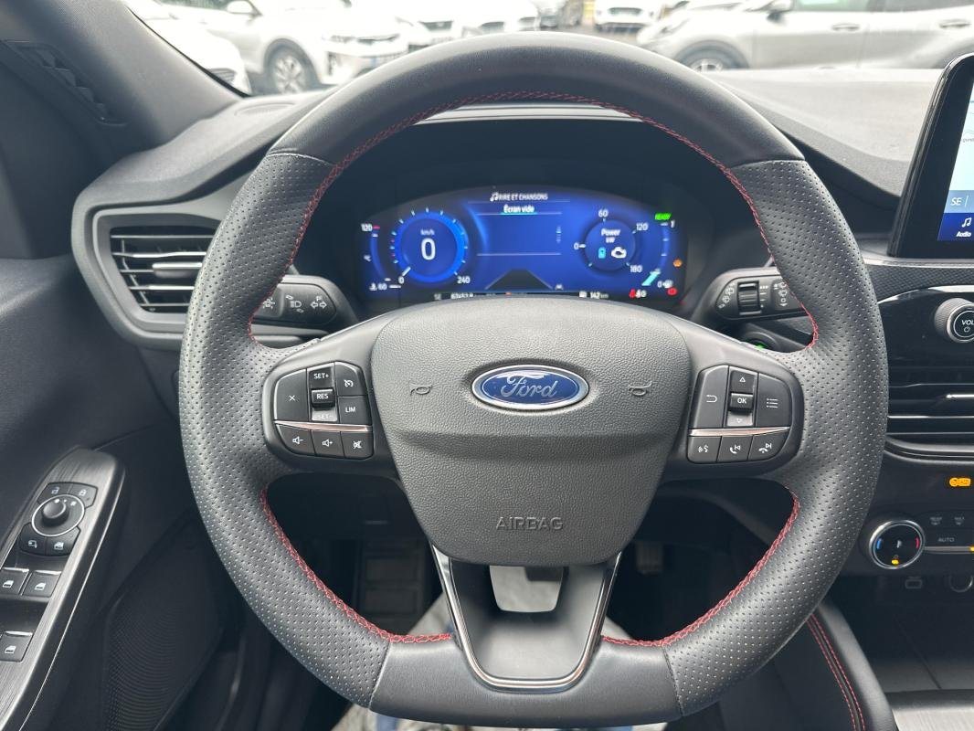 Ford Kuga - Photo 21