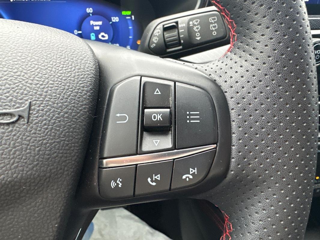 Ford Kuga - Photo 22