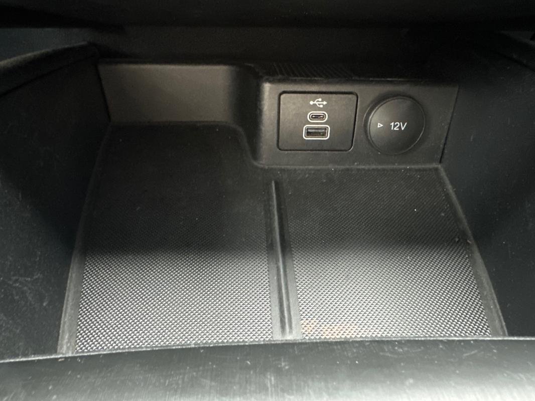 Ford Kuga - Photo 31