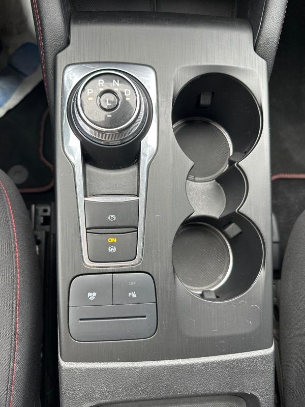 Ford Kuga - Photo 32
