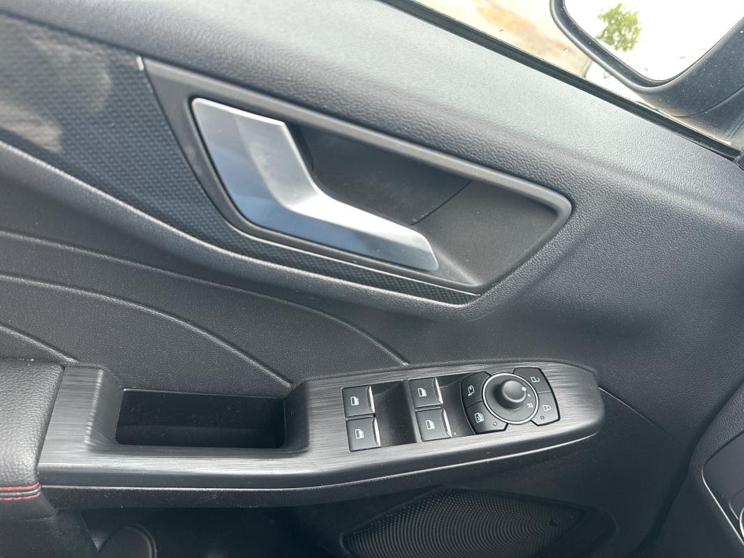 Ford Kuga - Photo 34