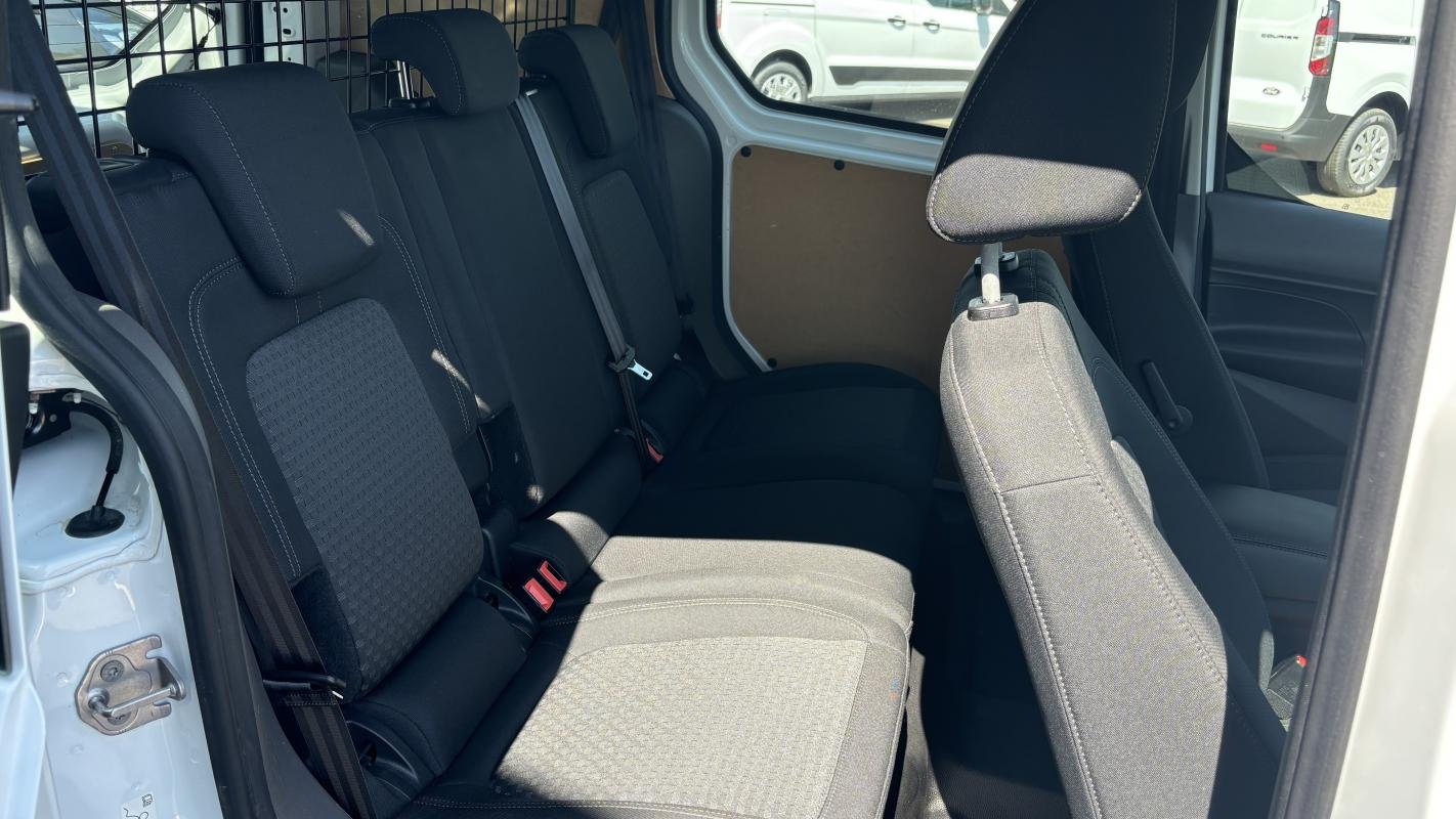 Ford Transit Connect - Photo 10