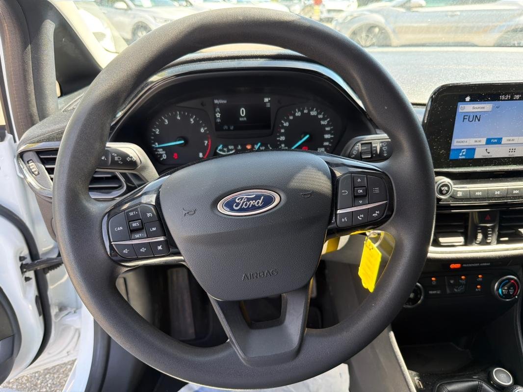 Ford Fiesta - Photo 11
