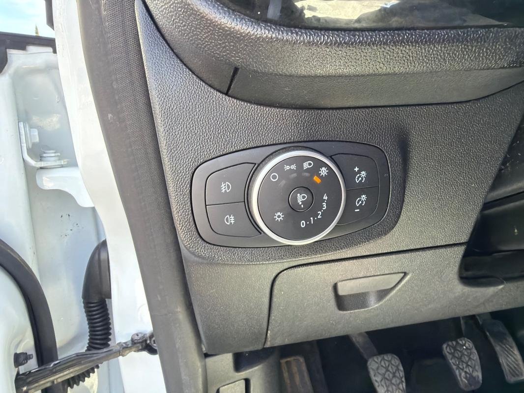 Ford Fiesta - Photo 14
