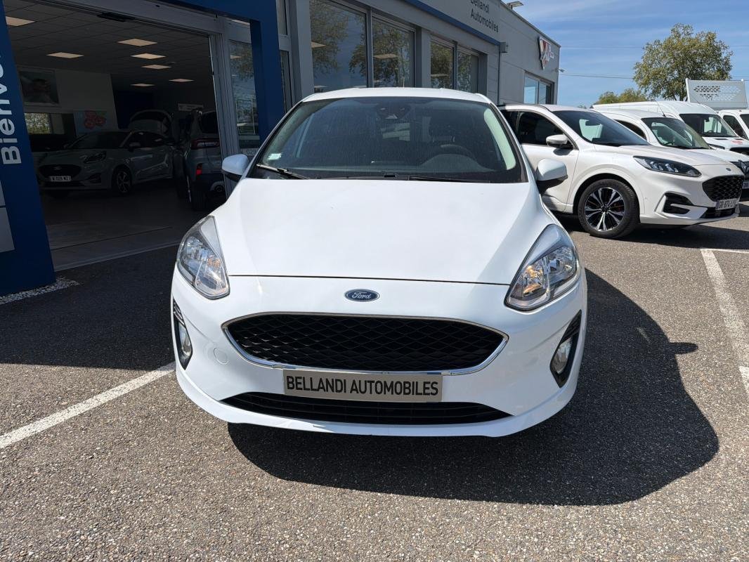 Ford Fiesta - Photo 2