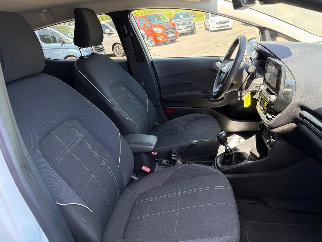 Ford Fiesta - Photo 9