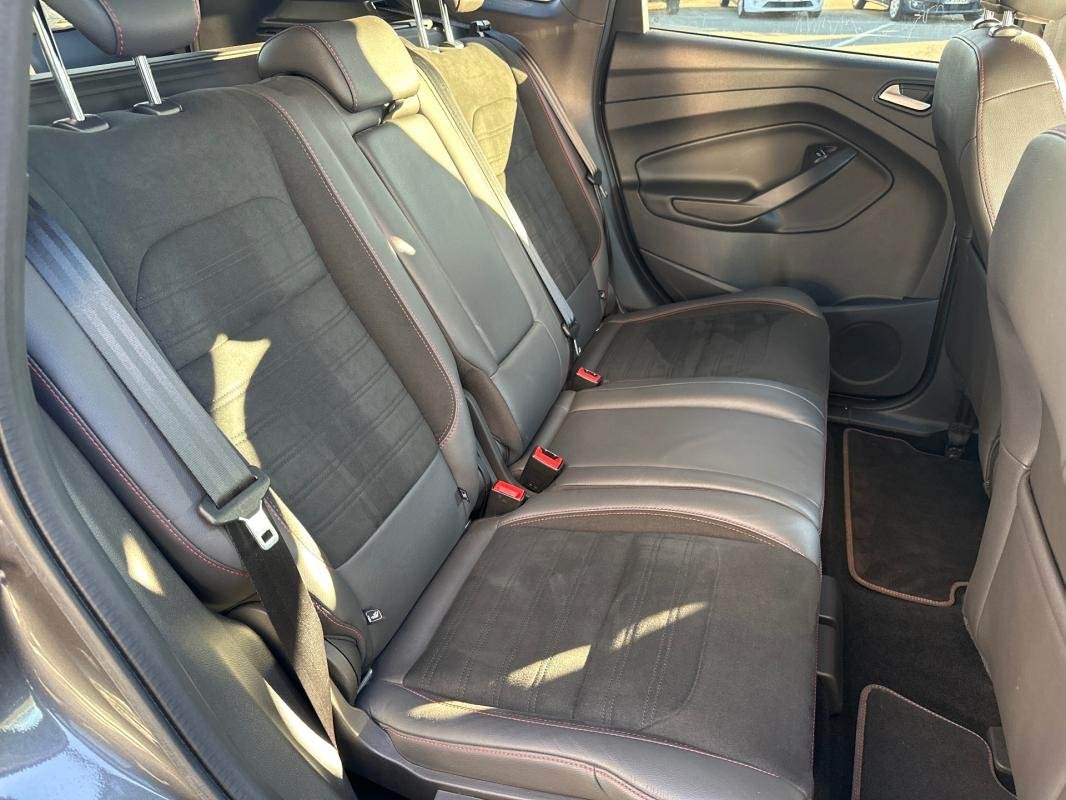 Ford Kuga - Photo 11