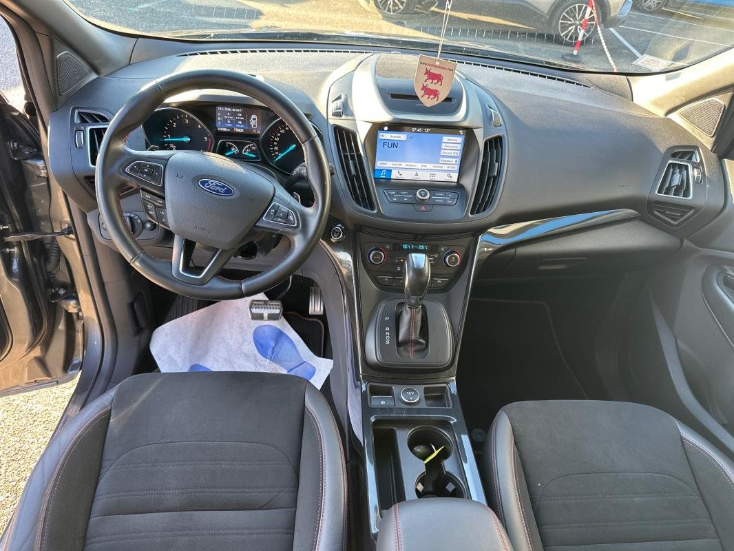 Ford Kuga - Photo 21