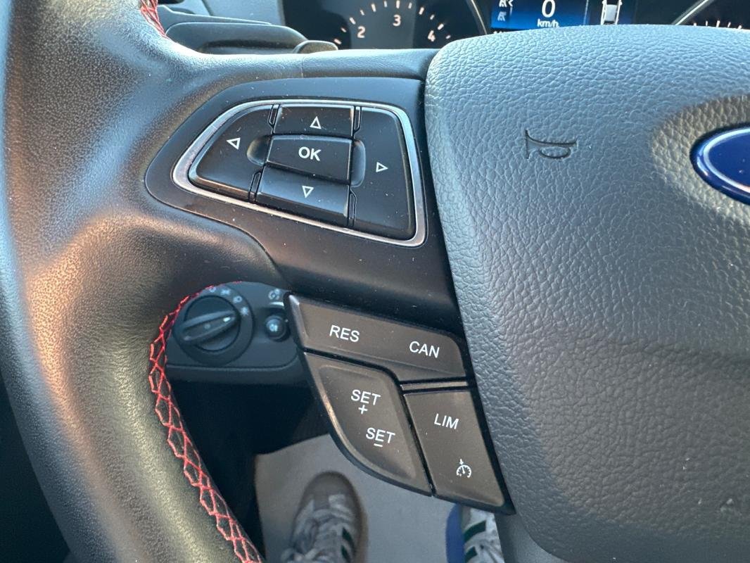 Ford Kuga - Photo 24