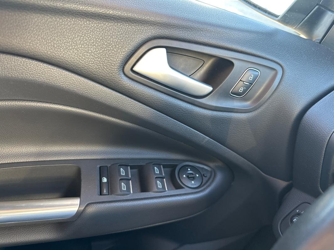 Ford Kuga - Photo 34