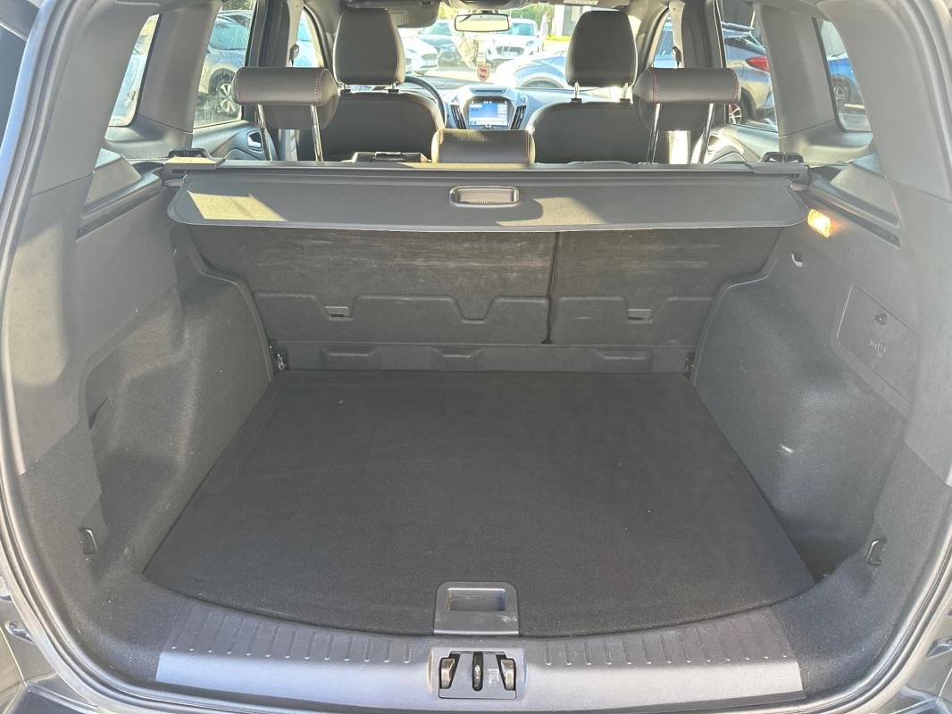 Ford Kuga - Photo 8