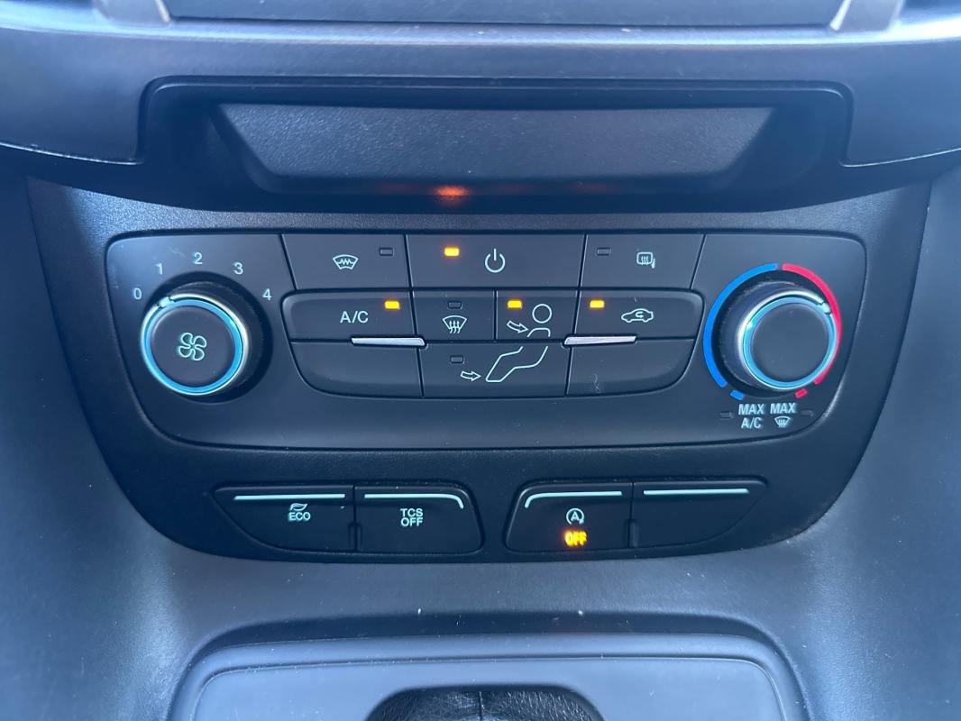 Ford Transit Connect - Photo 26
