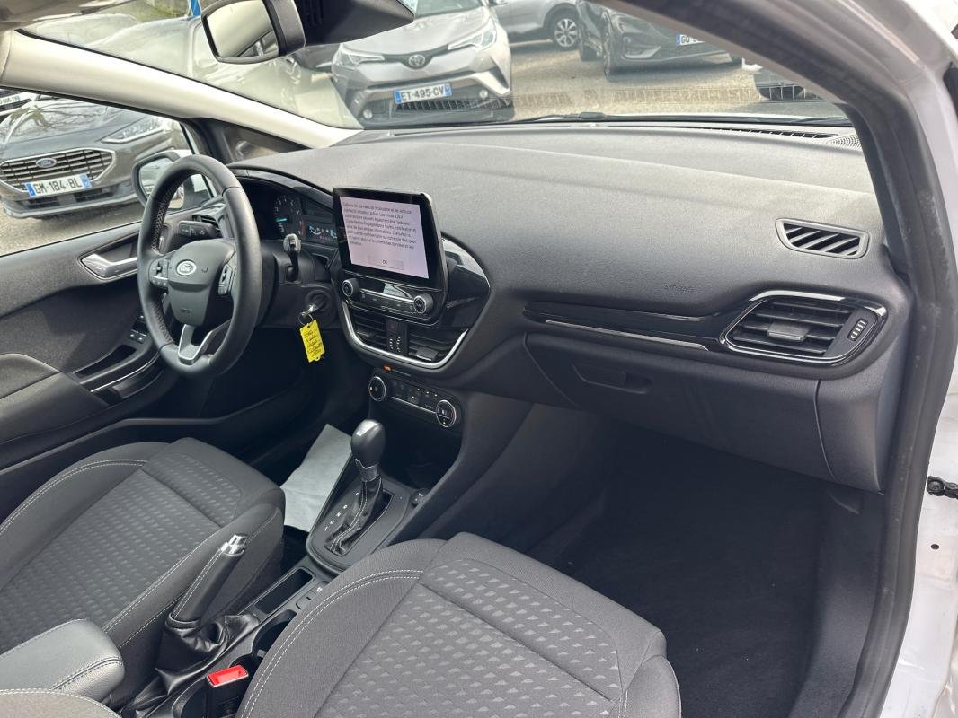 Ford Fiesta - Photo 13