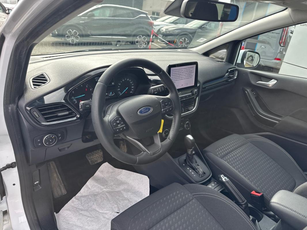Ford Fiesta - Photo 18
