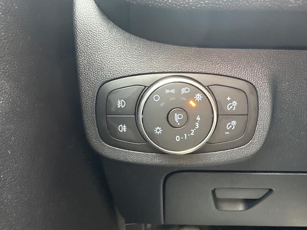 Ford Fiesta - Photo 31