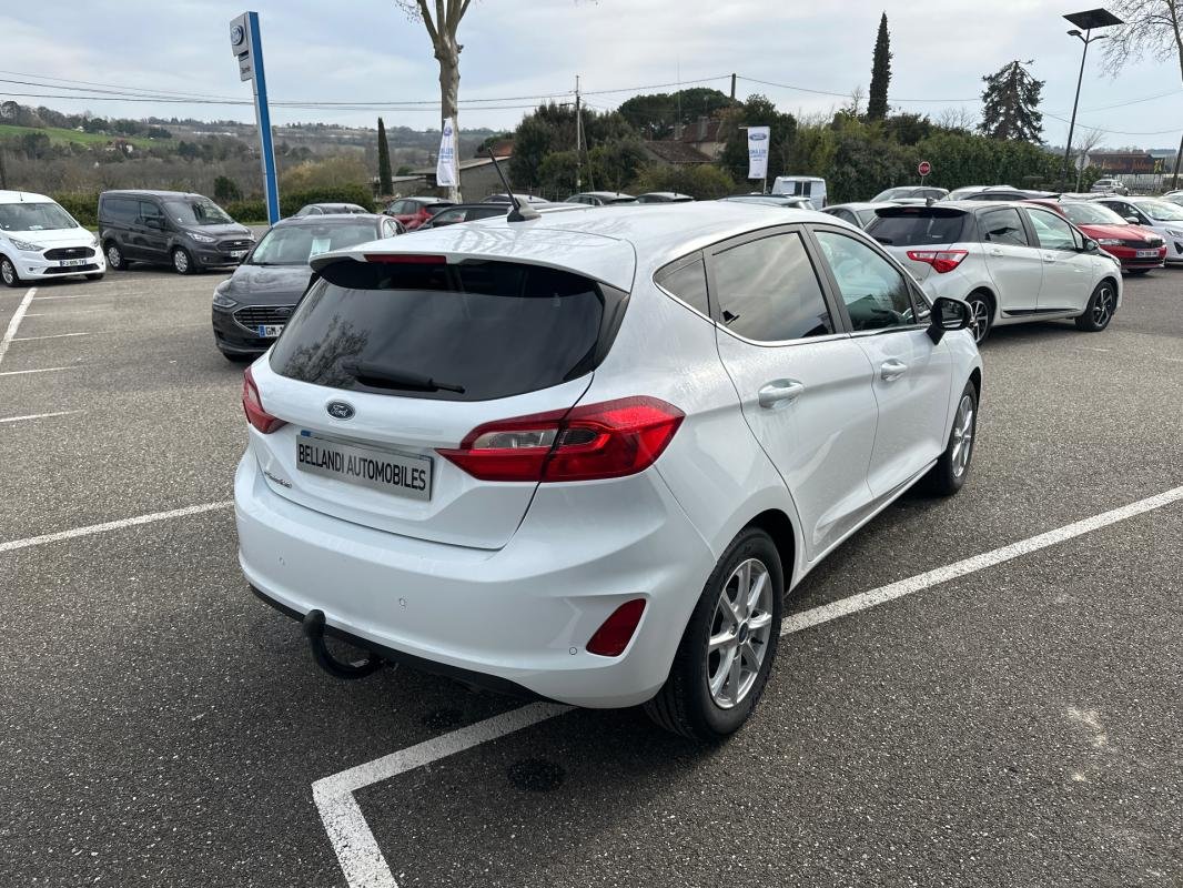 Ford Fiesta - Photo 4