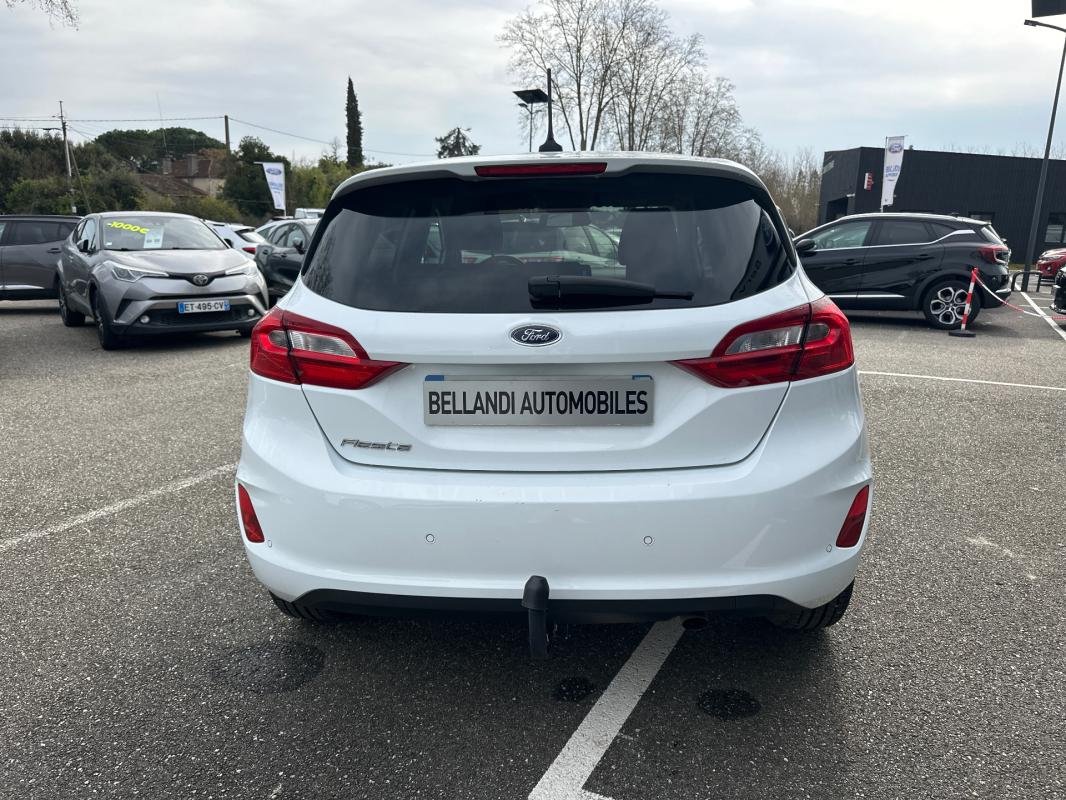 Ford Fiesta - Photo 5