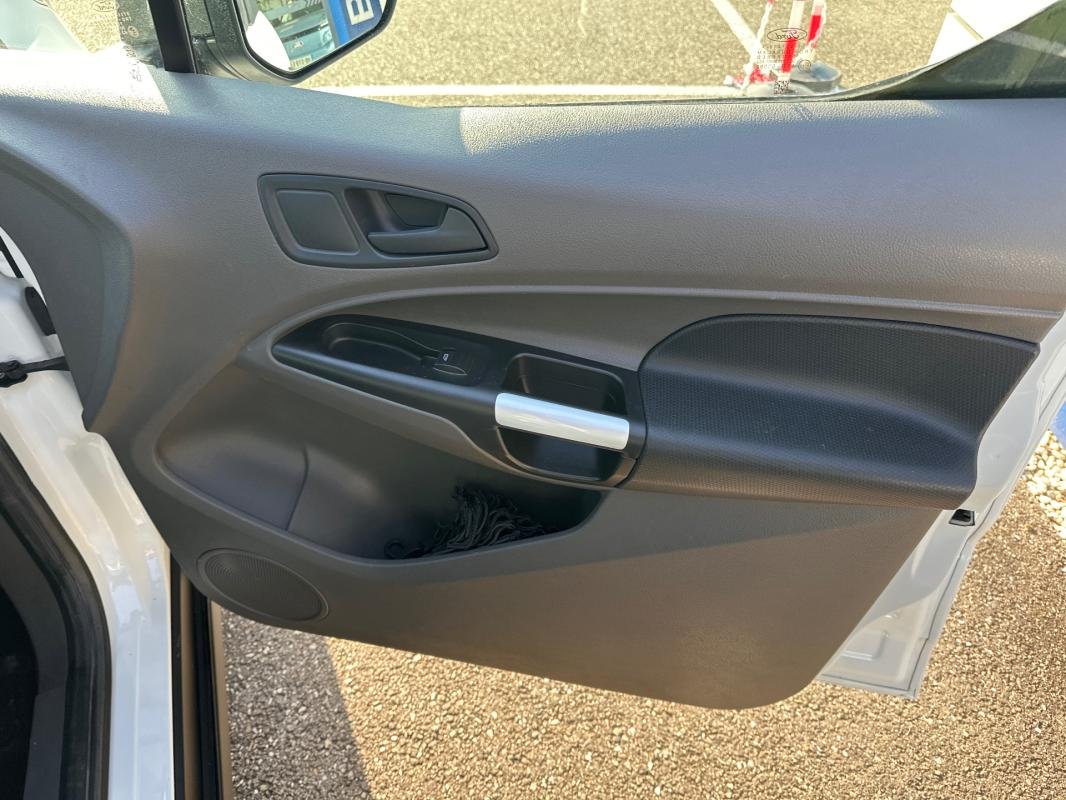 Ford Tourneo Connect - Photo 12