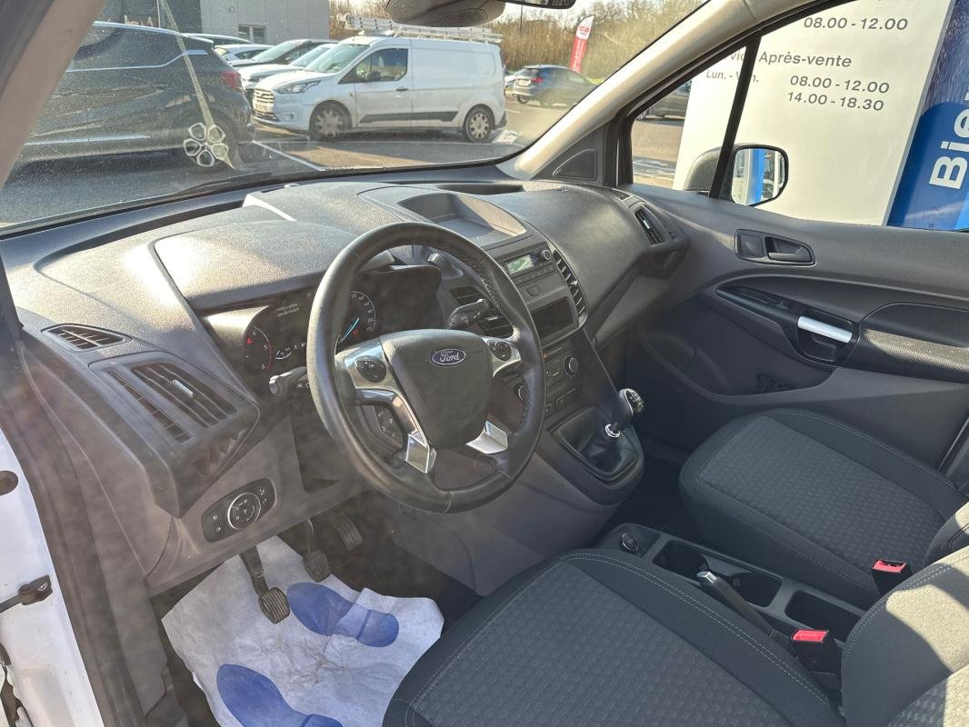 Ford Tourneo Connect - Photo 15