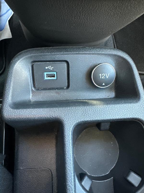 Ford Tourneo Connect - Photo 27