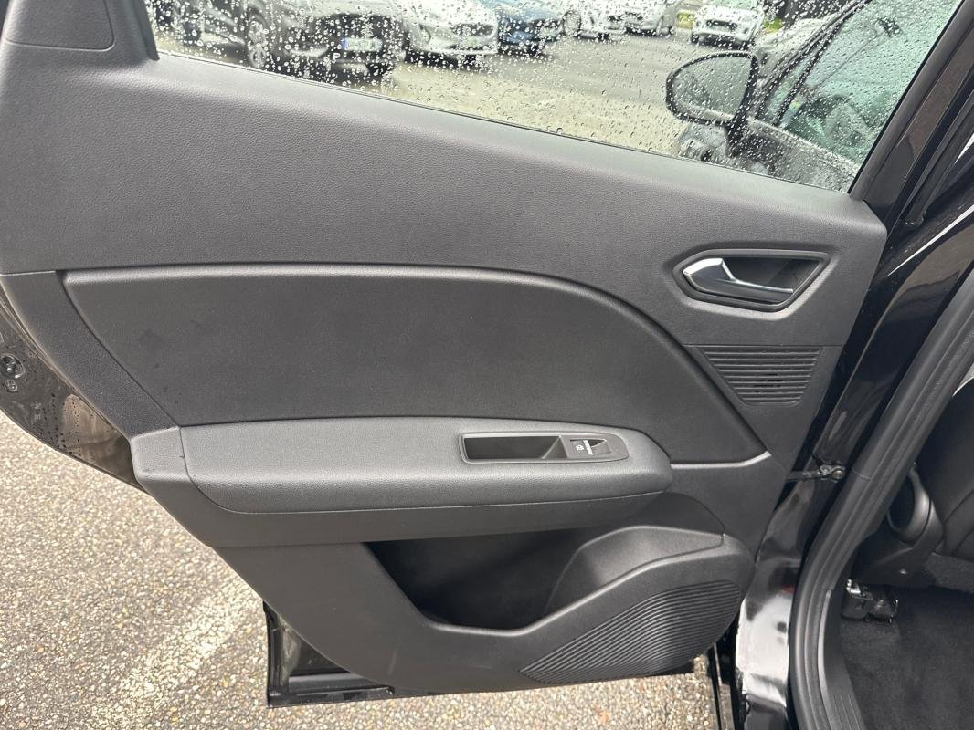 Renault Captur - Photo 15